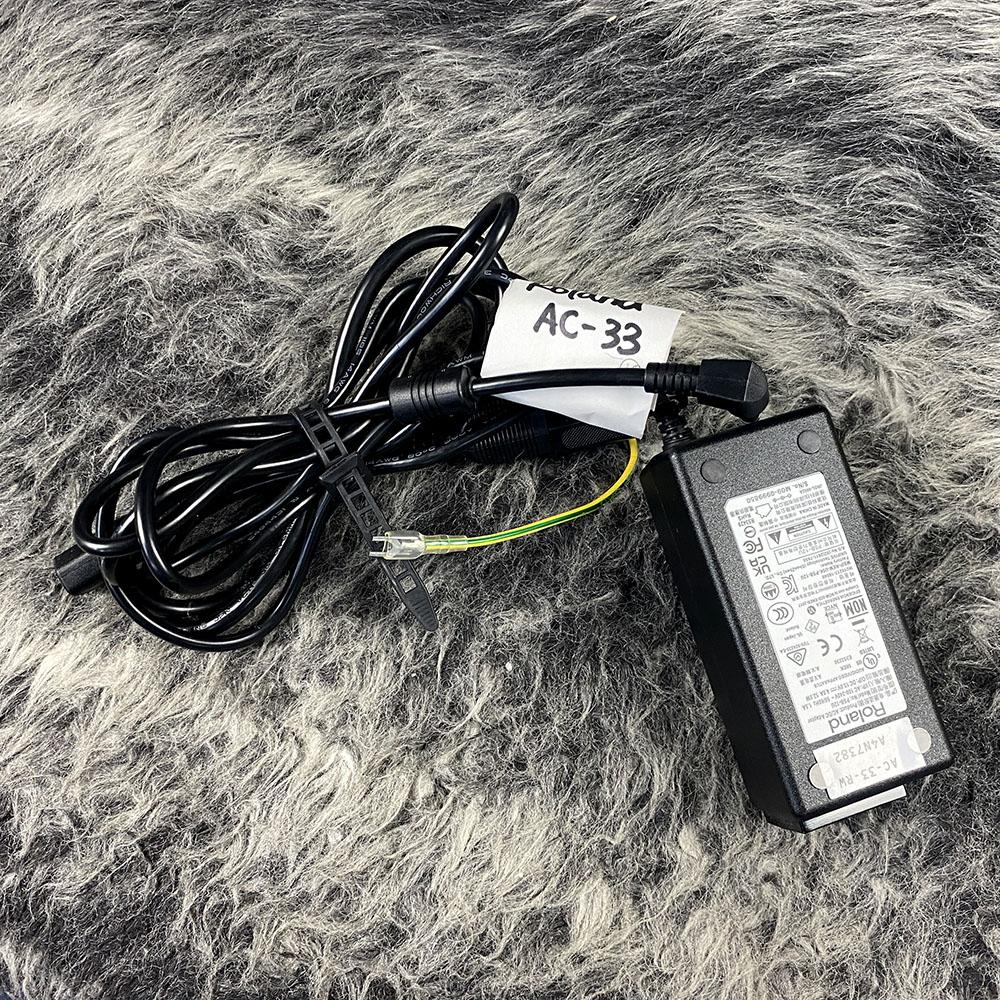 Roland AC-33-RW Acoustic Chorus <ローランド>|平野楽器 Roland AC-33-RW Acoustic Chorus <ローランド>|平野楽器