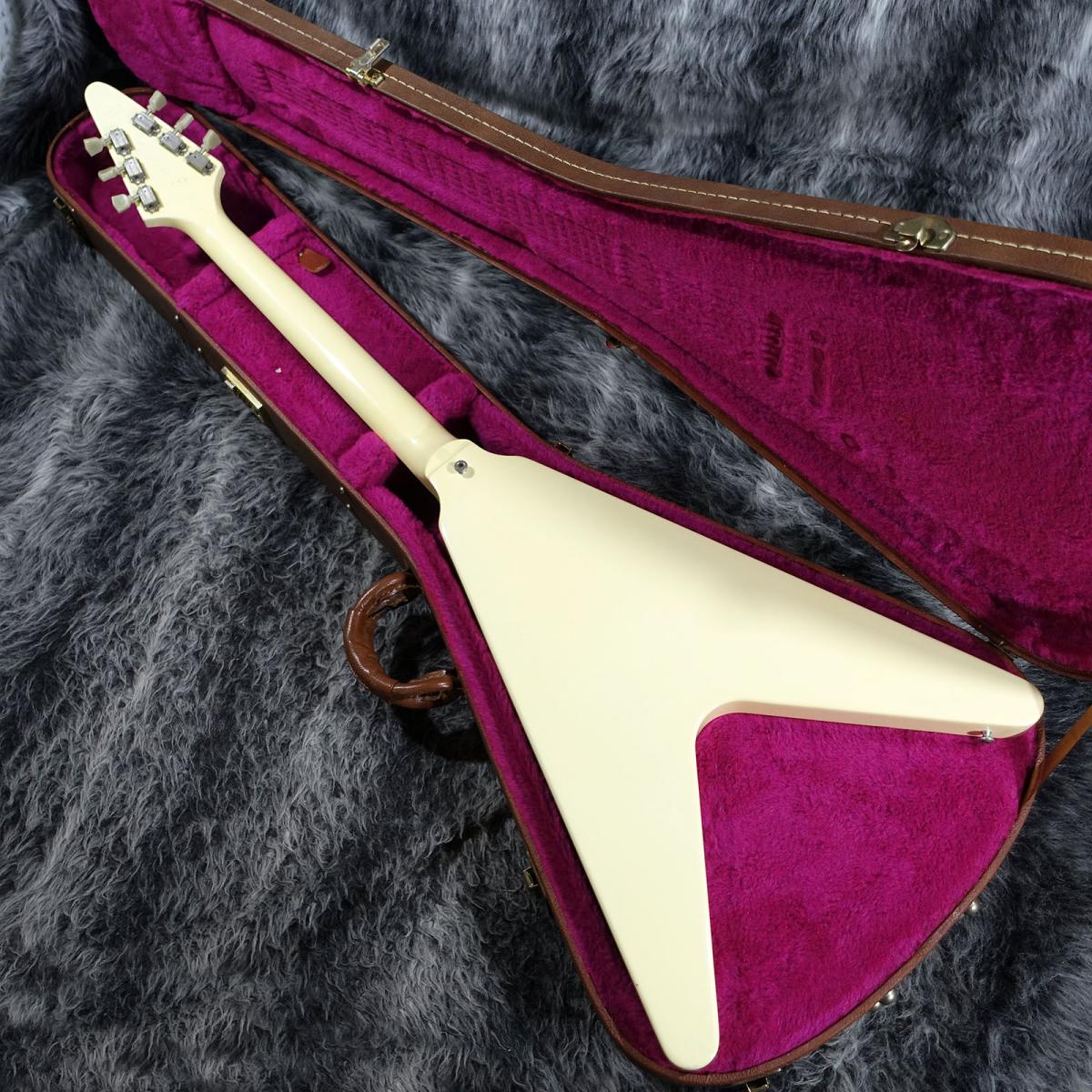 1997 Gibson Flying V '67 Reissue Classic White | Guitar Chimp