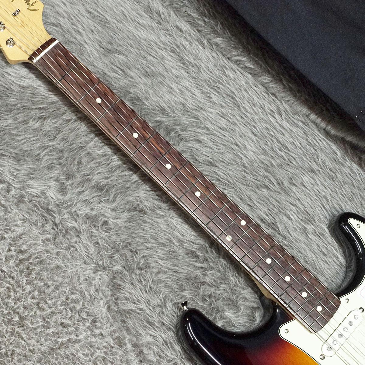 Made in Japan Traditional 60s Stratocaster RW Surf Green