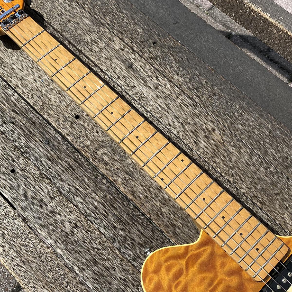 MUSIC MAN AXIS EX Trans Gold <ミュージックマン>|平野楽器 MUSIC MAN AXIS EX Trans Gold <ミュージックマン>|平野楽器