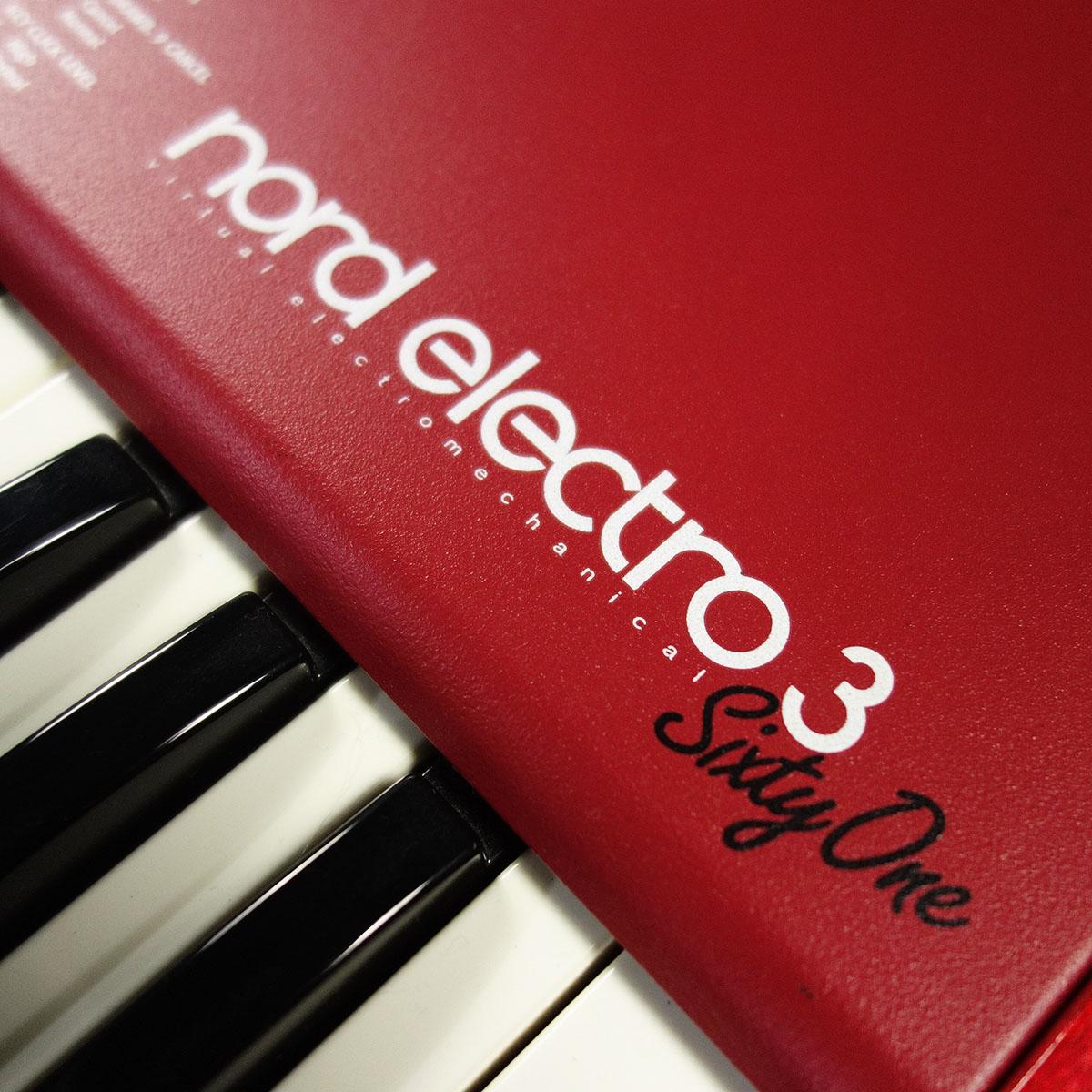 nord electro3 61鍵盤に発送致します