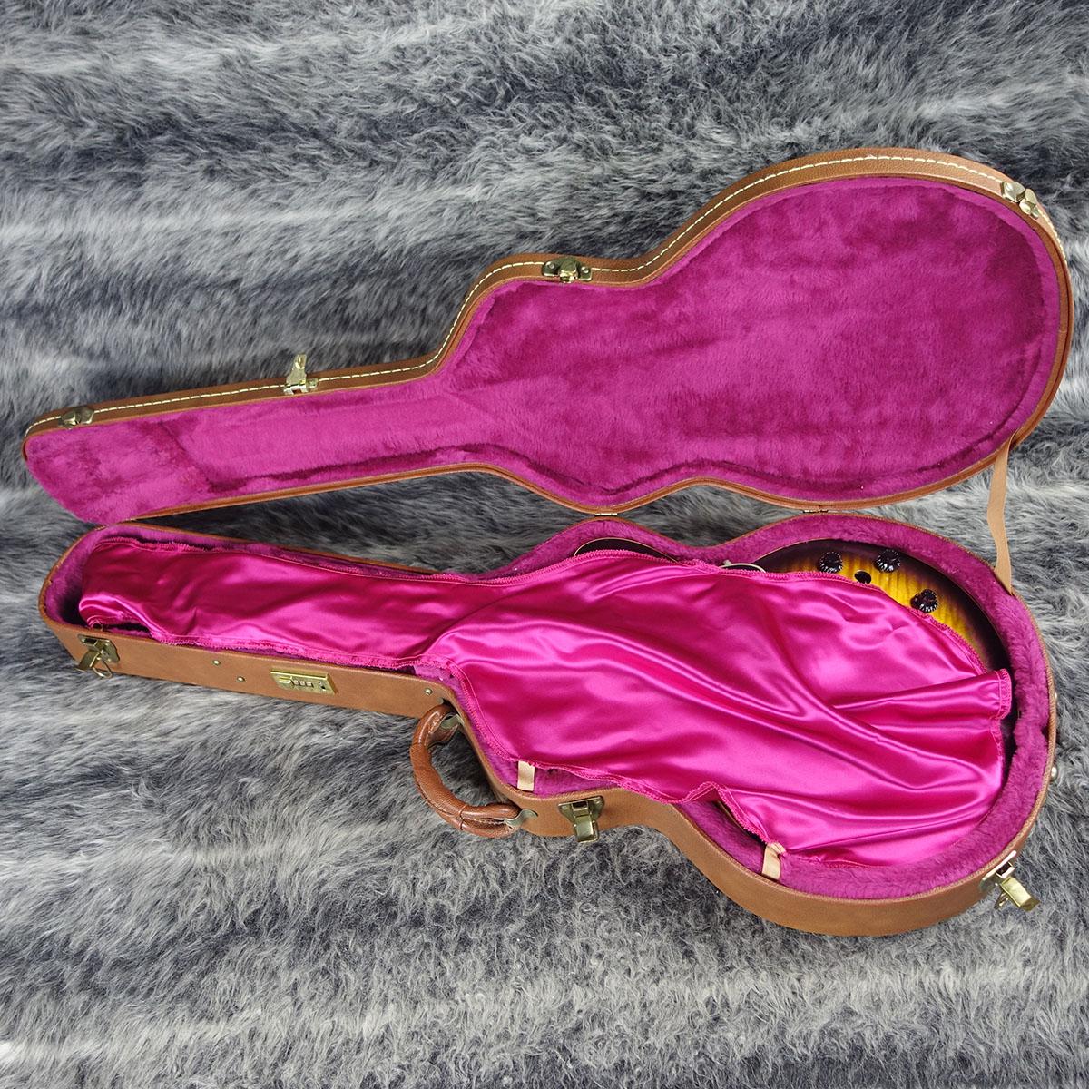 ギブソン　ES 335 Dot 1997年製 Gibson ES-335 Dot Reissue 1997 - Cherry | Blue Guitars Online Store