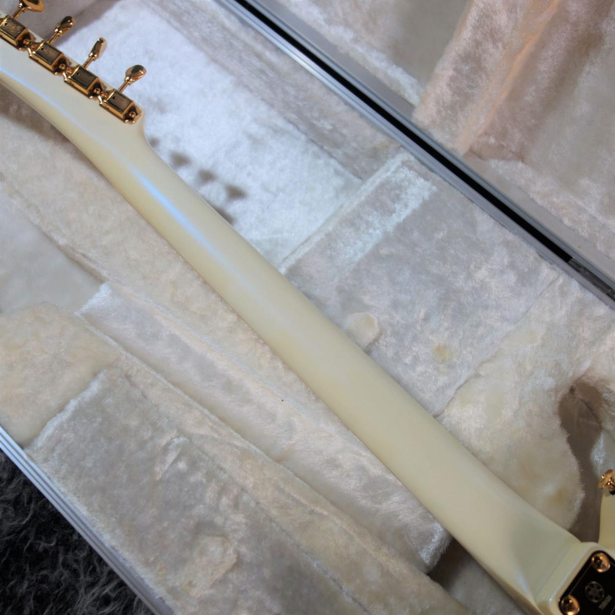 YAMAHA TBJ-CST ボディ裏面のプレート YAMAHA TBJ-CST Terry & Blue Jeans Custom RPW（中古）【楽器