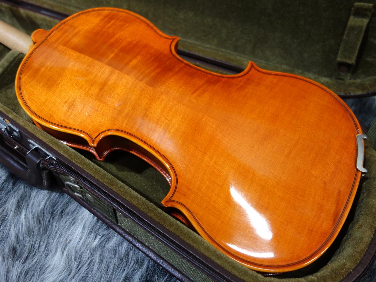 No.330 4/4 Violin