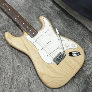 FENDER ( フェンダー ) Made in Japan Heritage 70s