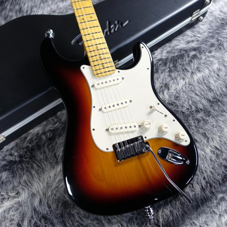 Fender USA 50th Anniversary American Deluxe Stratocaster 3-Color